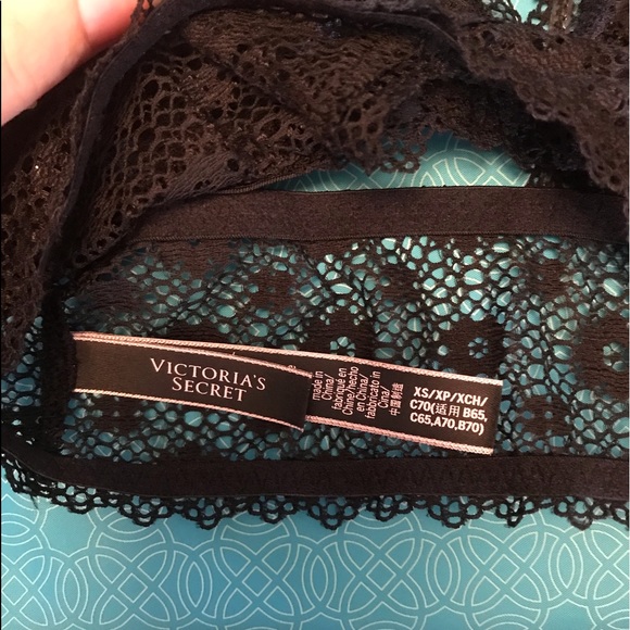 Victoria Secret black lace bralette - Picture 3 of 4